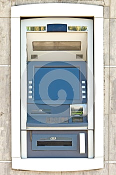 Wall cash dispense