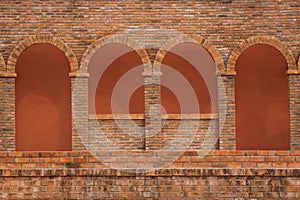 Wall decorated with bricks.