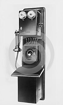 Wall telephone made by General Electric for American Bell Telephone Company, 1886
