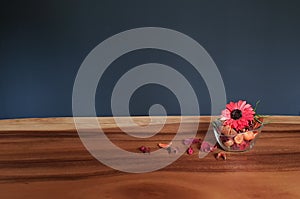 Wallpaper soothing colors flowers petals on wood and dark background