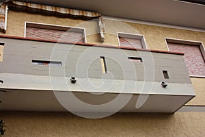 Walls of a facade of an inhabited family house