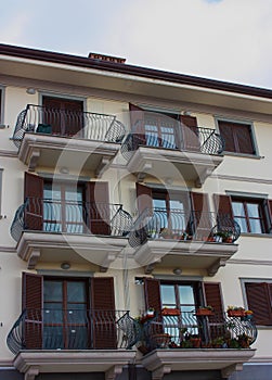 Walls of a facade of an inhabited family house