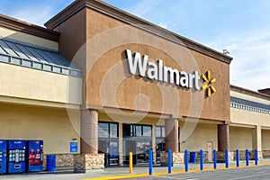 Walmart store exterior