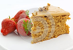 Walnut cake with strawberries