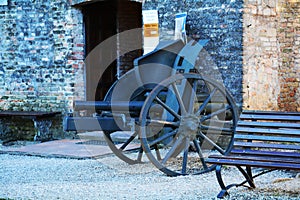 War cannon and bench, Castello, Conegliano Veneto