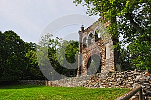 War Correspondence Arch