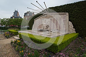 The war memorial and fountain in Honfleur
