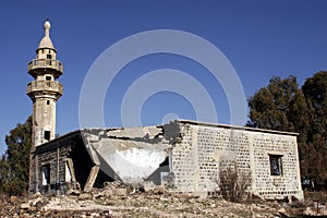 War-struck mosque
