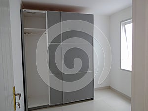 wardrobe with sliding doors