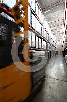 Warehouse cargo handling