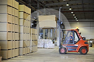 Warehousing of wooden slabs