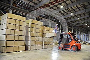 Warehousing of wooden slabs