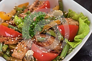 Warm salad with chicken