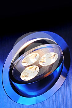 Warmwhite triple-LED