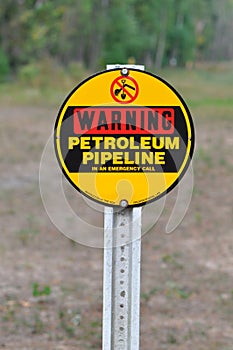 Warning Petrolium Pipeline Sign