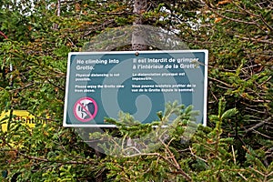 Warning Sign At The Grotto At Bruce Peninsula National Park