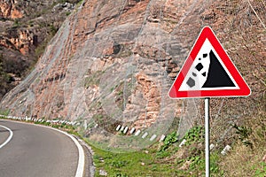 Warning sign rockfall photo