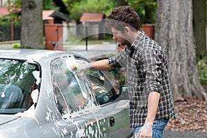 Washing car