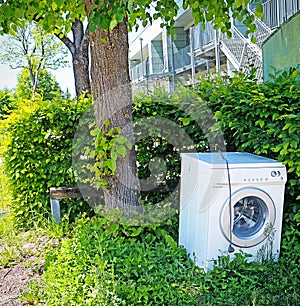 Washing machine dumped as garbage