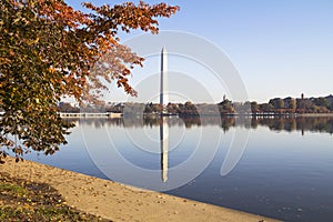Washington Monument in autumn