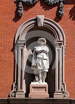 Washington Statue of Rubens 2010