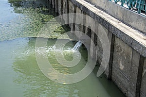 Wastewater from the water pipe flows into the canal