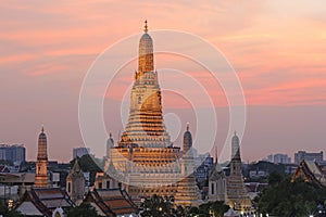 Wat Arun Ratchawararam Ratchawaramahawihan Temple of Dawn at sunset photo