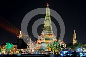 Wat Arun Temple