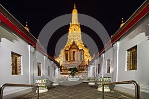 Wat Arun the temple of dawn