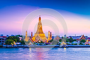 Wat Arun Temple img