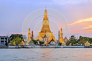 Wat Arun Temple at sunset in bangkok Thailand