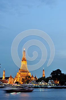 Wat Arun at twilight