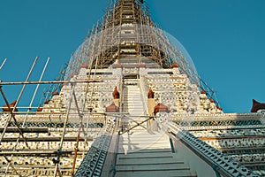 Wat Arun under repair