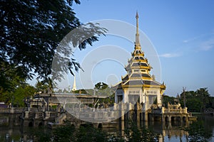 Wat Chaloem Phrakiat Worawihan Temple