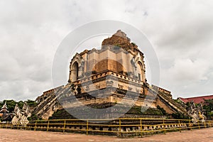 WAT JEDI LUANG TEMPLE