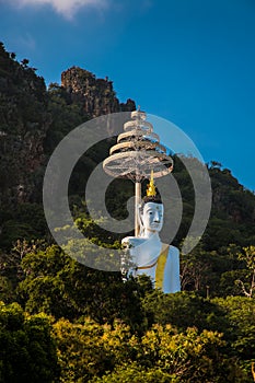 Wat Khaw Pra-ngam