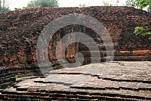 Wat Khlong, the 6th-century Dvaravati culture at Khu Bua
