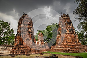 Wat Maha That, Ayutthaya historical park photo