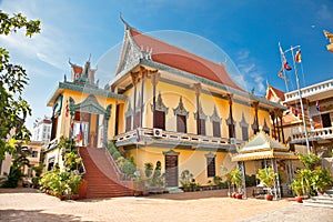 Wat Ounalom Pagoda, Phnom Penh, Cambodia.