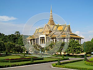 Wat Phnom in Phnom Penh, Cambodia photo