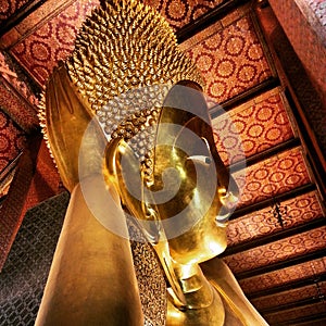 Wat pho lying buddha