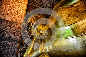 Wat Pho, unusual view of the great Buddha statue