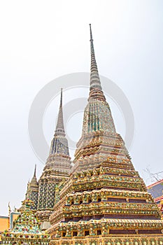 Wat Phra Chetuphon Vimolmangklararm Rajwaramahaviharn (Wat Pho)