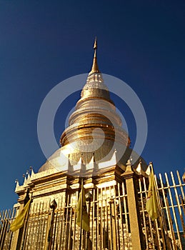 Wat Phra Dhatu Hariphunchai Worra Mahawiharn (Phra Tart 6)