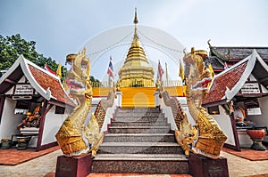 Wat Phra That Doi Kham Chiang Mai