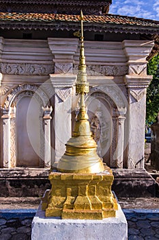 Wat Phra That Hariphunchai pagoda model