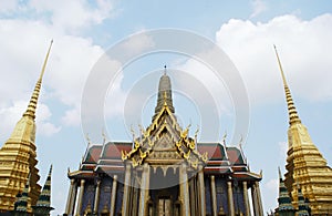 Wat Phra Si Rattana Satsadaram & golden stupas in Bangkok, Thailand, Asia