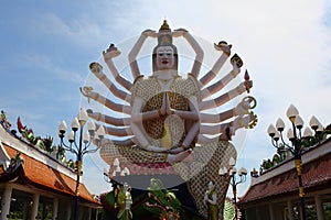 Wat Plai Laem temple in Sumi island