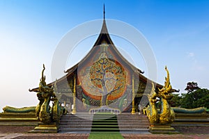 Wat Sirindhorn `Wat Phu Prow` in Ubon Ratchathani