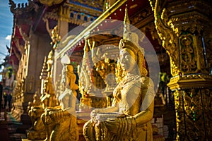 Wat tai phra chao yai ong tue